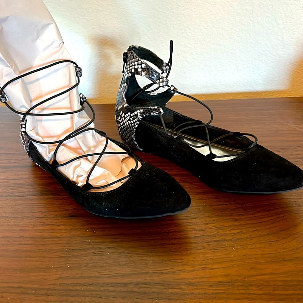 JLo Strappy black and Snake Print Flats